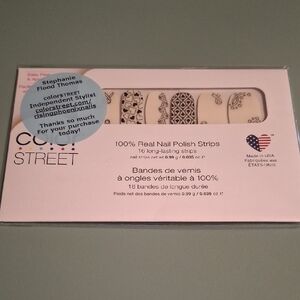 Color Street For The Cause  Black & Cream Pattern Nail Strips